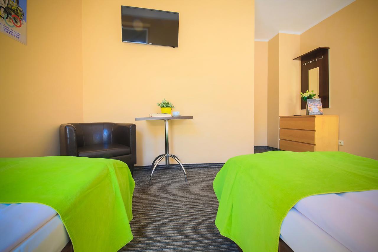 Glow Hostel Wrocław Eksteriør bilde