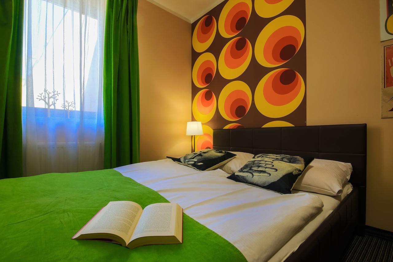 Glow Hostel Wrocław Eksteriør bilde